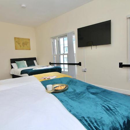 Elegant Studio 5 Mins Walk To Coventry Transport Museum Apartment Exterior photo